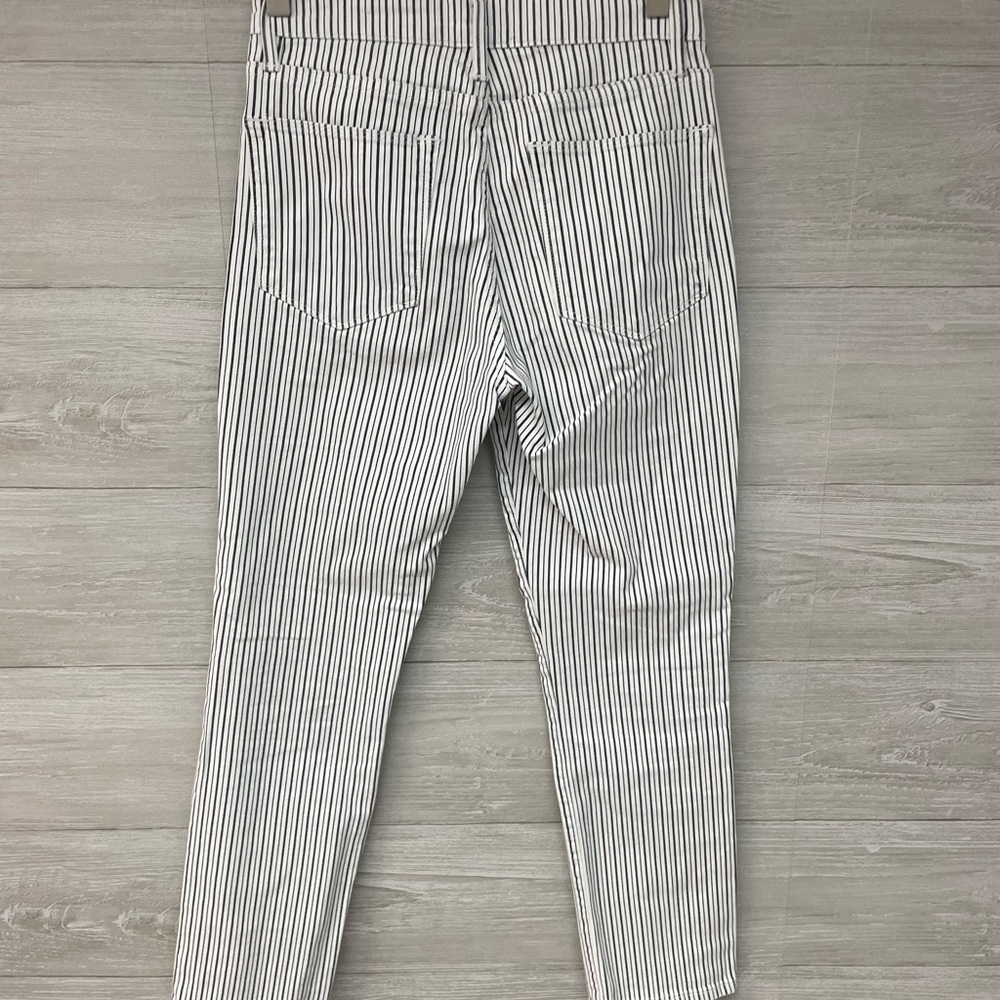 * | FRAME | Le High Straight Jeans. Size 26. - Picture 10 of 12